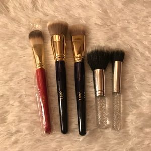 Juvia’s and Mac brushes